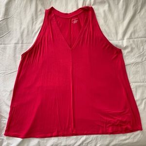V-neck swing tank
